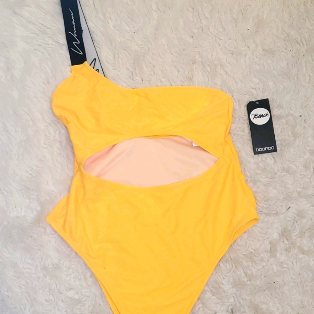 Bathing suit